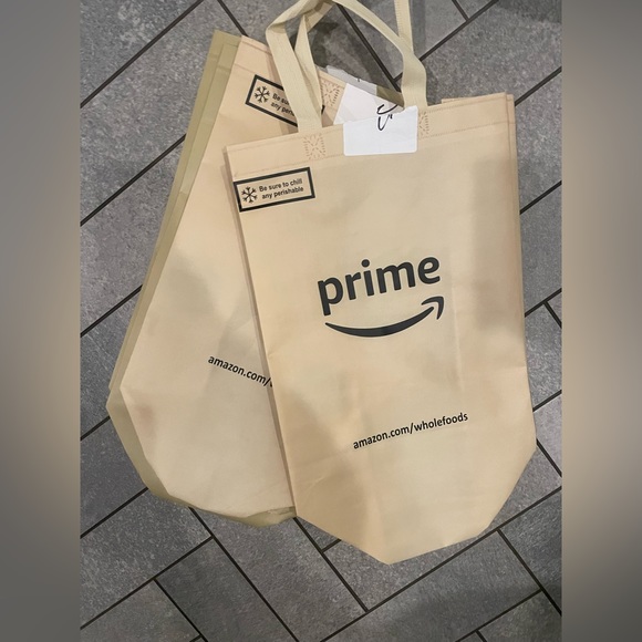 8 Extra strong reusable bags Amazon prime Whole Foods - Picture 2 of 3